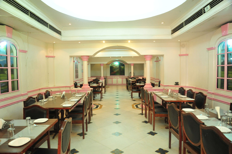 Food & Drinks 5, Hotel Siddhartha Palace, Ahmadabad