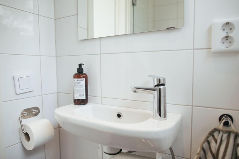 Bathroom 4, Johanna's Hotel, Varberg