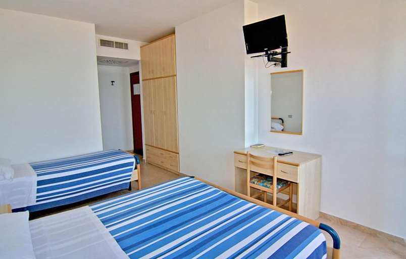 Bedroom 2, Palmarosa, Teramo