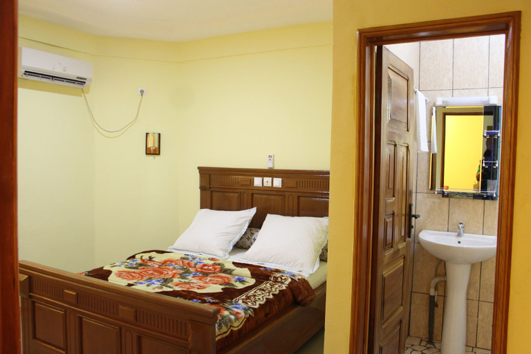 Bedroom 2, Ndancy Hotel, Mvila