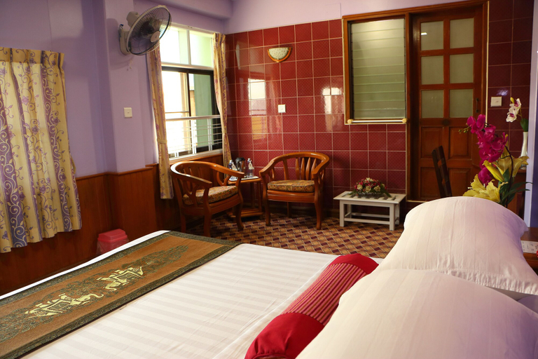 Bedroom 2, Royal City Hotel, Mandalay