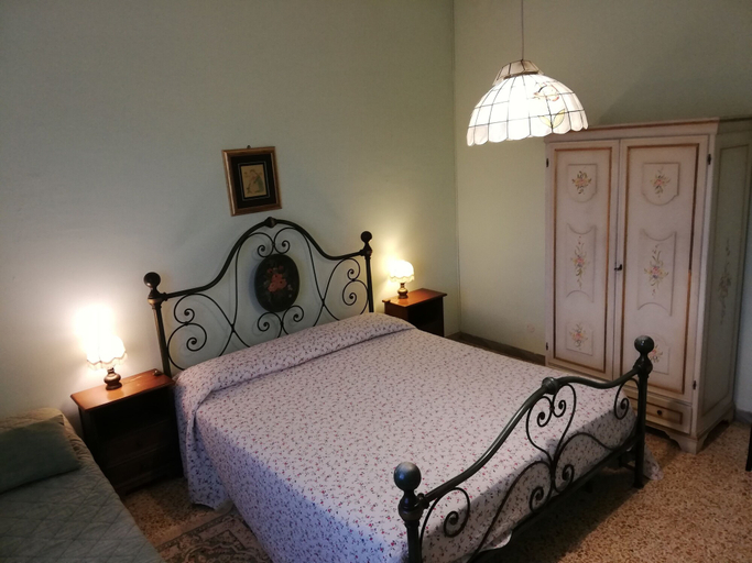 Bedroom 4, Roma, Rome
