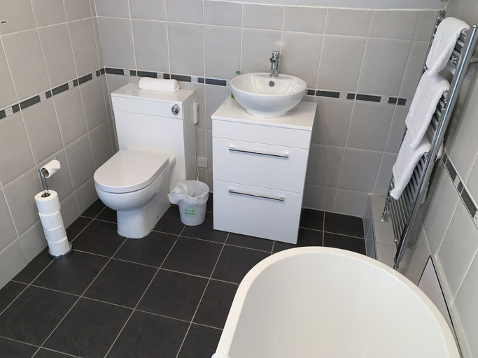 Bathroom 2, Village Tavern Apartment, South Lanarkshire