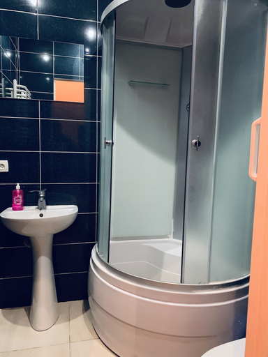 Bathroom 5, Moisha Apartment Kotlyarskaya 10-22, L'vivs'ka