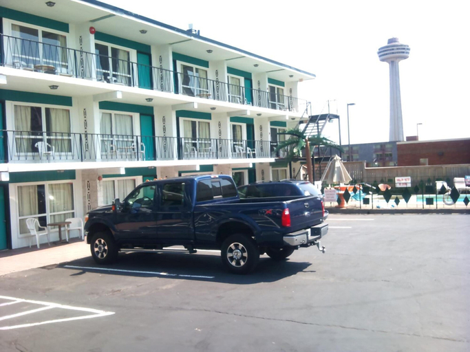 Others 4, Rainbow Motor Inn - By the Falls, Niagara