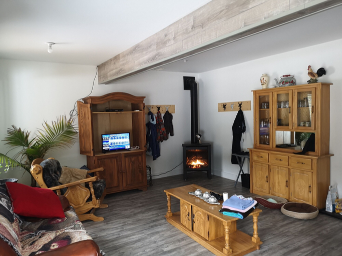Others 4, Chalet le Cardinal, Portneuf