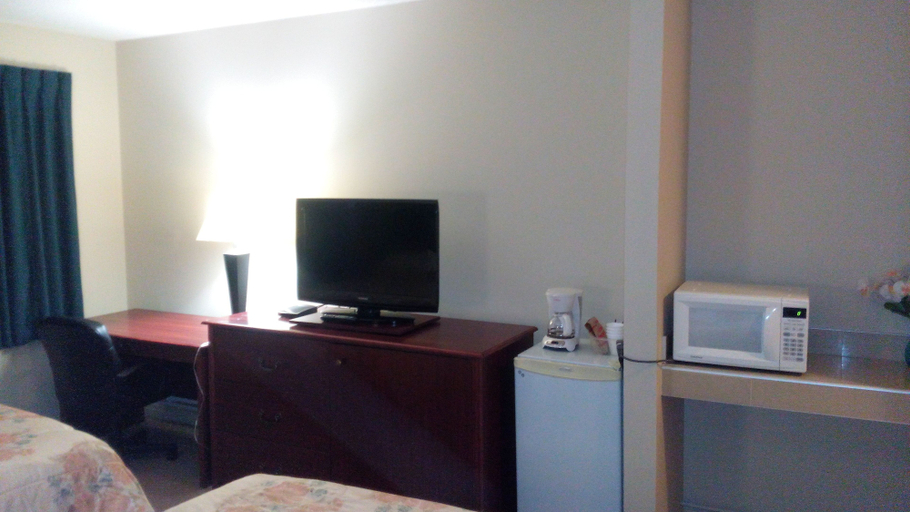 Others 5, Morinville Plaza & Suites, Division No. 11