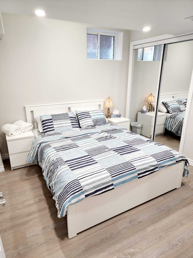 Bedroom 2, Stunning - Basement Apt in Barrie, Simcoe