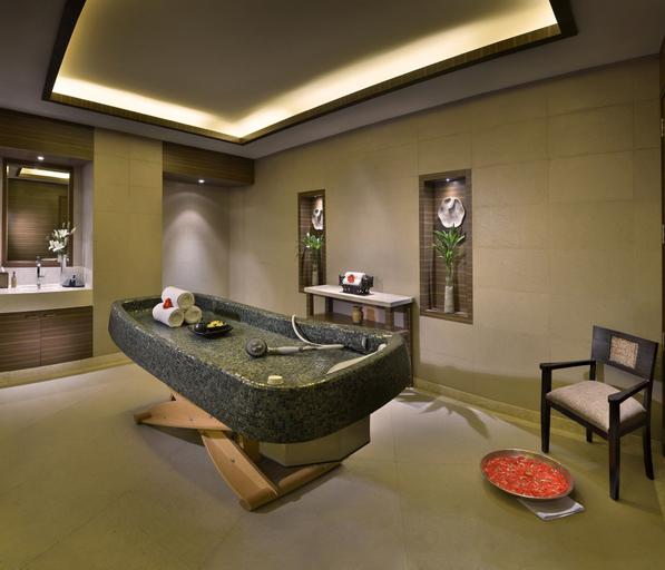 Bathroom 5, The LaLiT Chandigarh, Panchkula