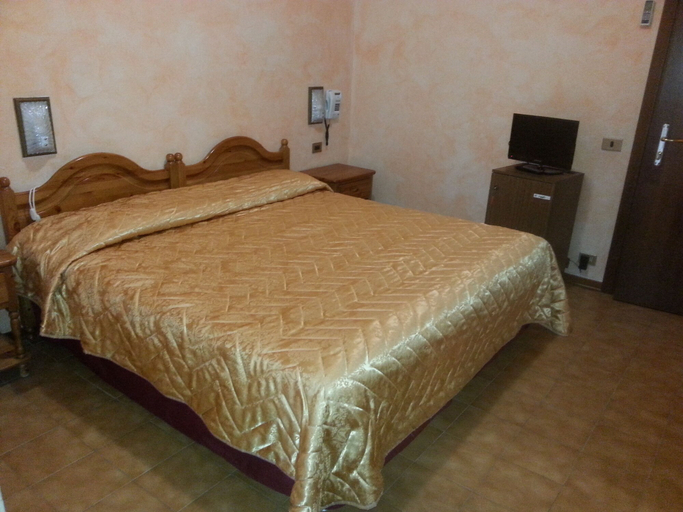 Bedroom 3, Hotel Belvedere, Verona