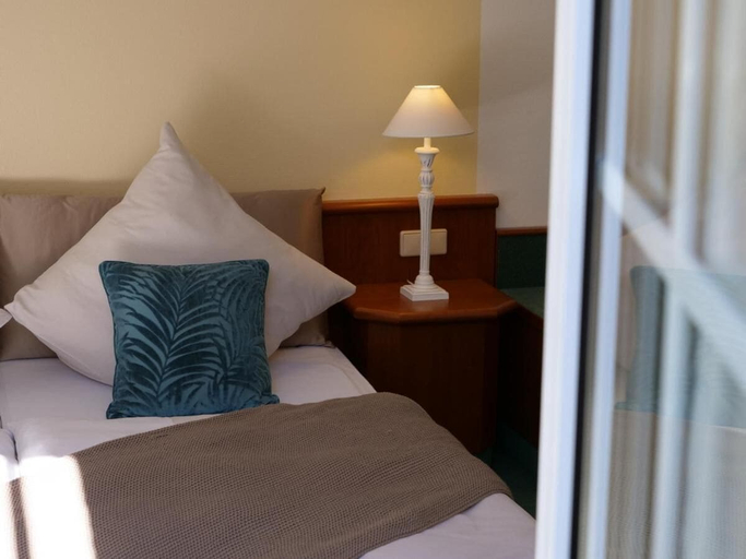 Bedroom 4, Privathotel Bremer, Rheinisch-Bergischer Kreis