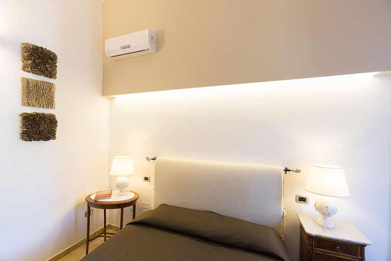 Bedroom 4, Nonna Jole, Lecce