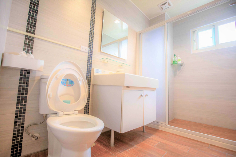 Bathroom 3, Lohas-artist B&B, Pingtung