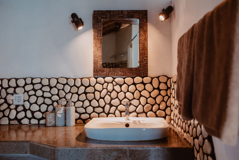 Bathroom 4, Rock 'n Reef Hotel, Badung
