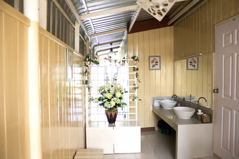 Bathroom 4, Yenjit Resort, Muang Chachoengsao