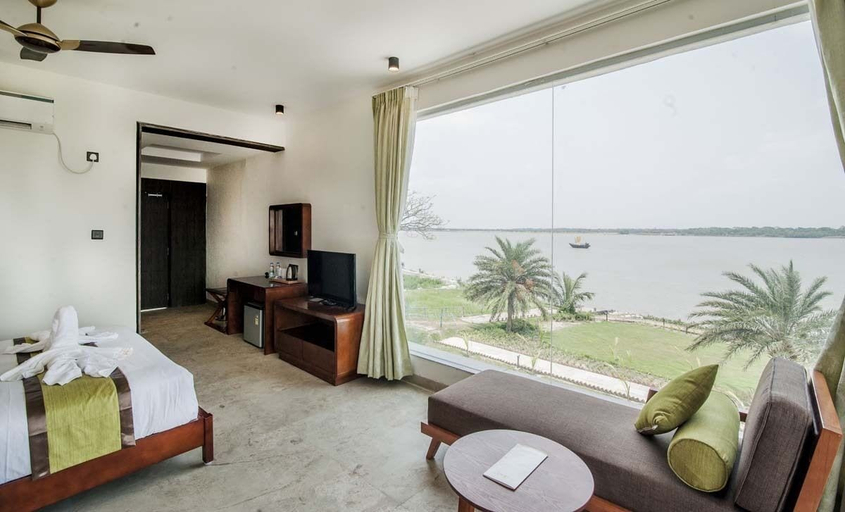 Bedroom 2, Hotel Sonar Bangla Taki, North 24 Parganas