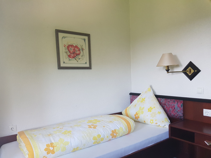 Bedroom 3, Hotel zur Engelsburg, Neuwied