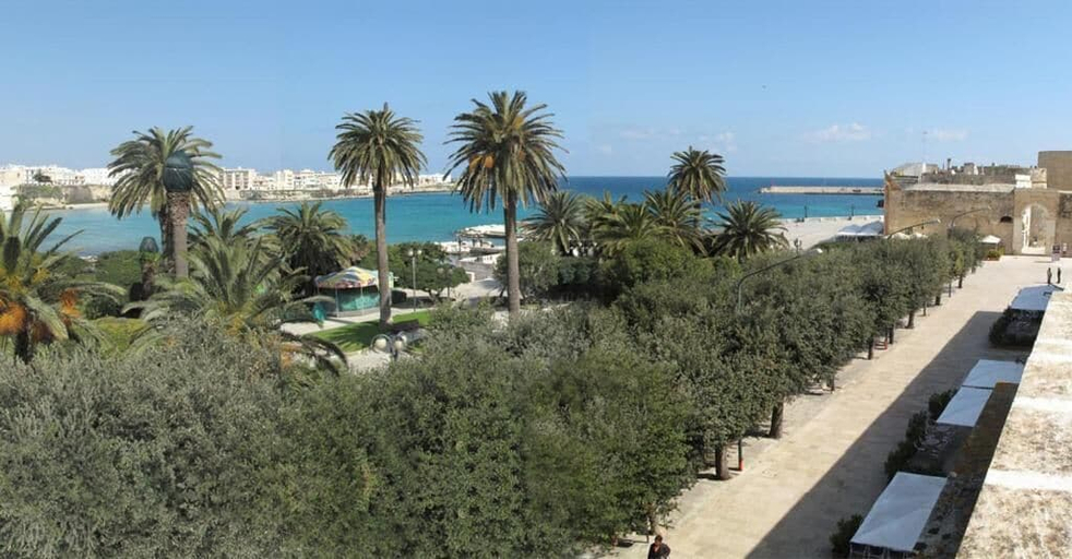Others 5, Balcone su Otranto, Lecce