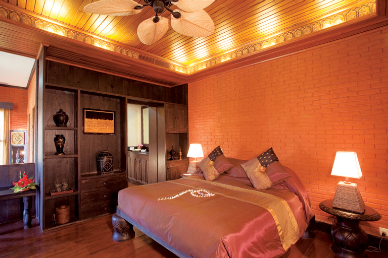 Aureum Palace Hotel & Resort, Bagan - Tap to explore photos