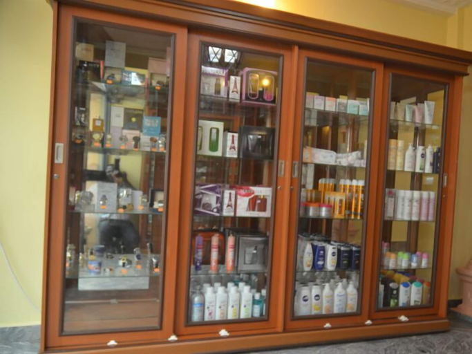 Food & Drinks 4, Le Best Hotel, Mfoundi