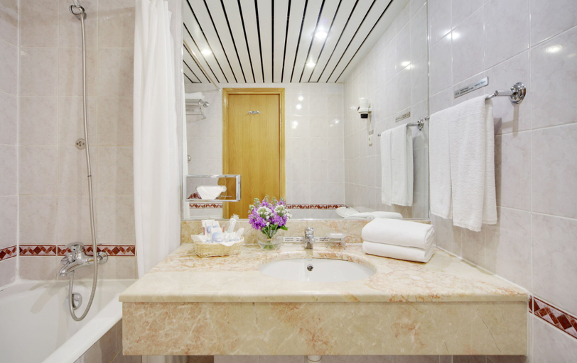 Bathroom 5, City Park Hotel Sochi, Sochi gorsovet