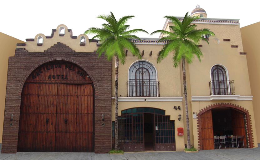 Exterior & Views