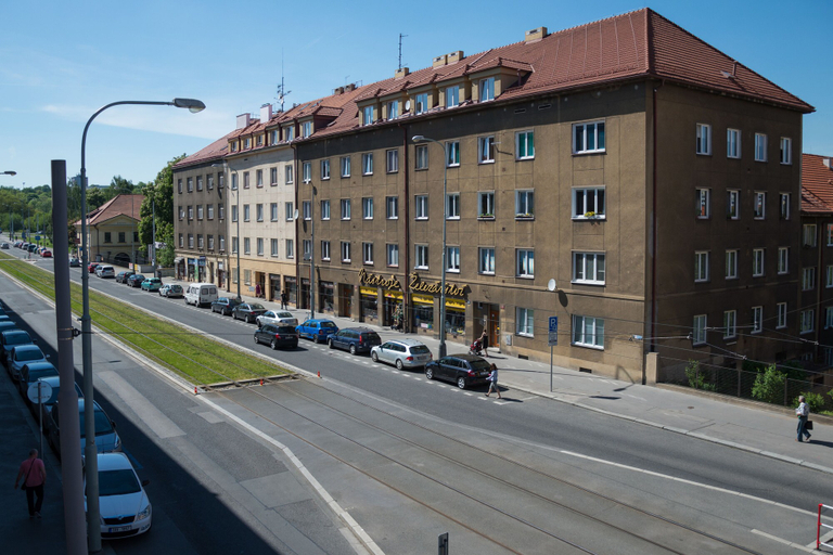 Others 3, 2 Bedroom Home near Prague Castle, Praha 6