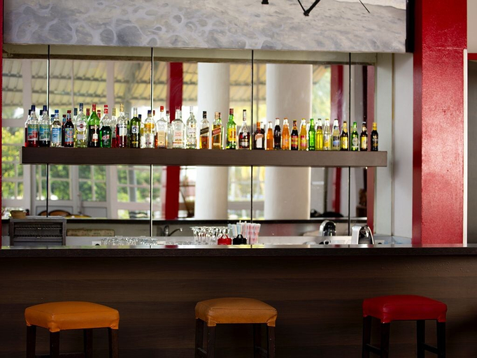 Food & Drinks 3, Hotel Ecole Lebenin, Golfe (incl Lomé)