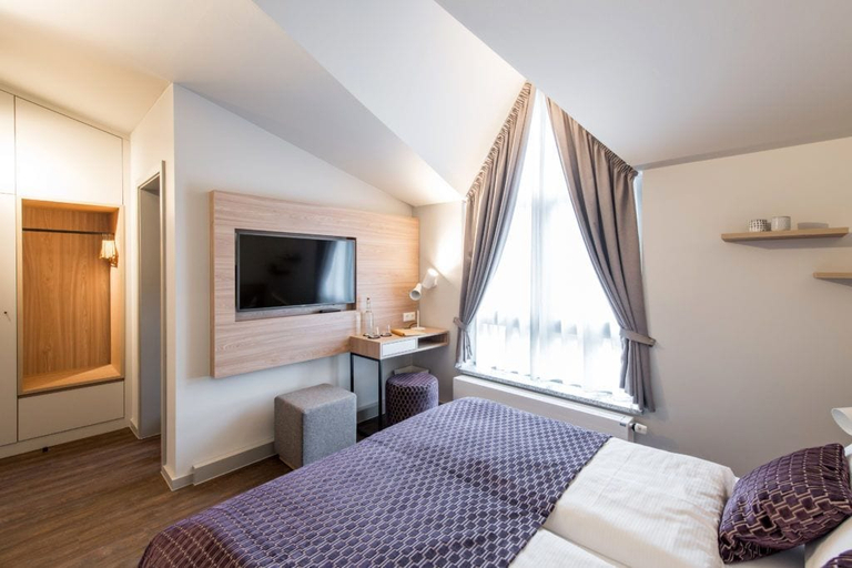 Bedroom 3, stattHotel, Weimar