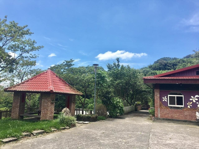 Exterior & Views 2, Xianshan Homestay, Miaoli