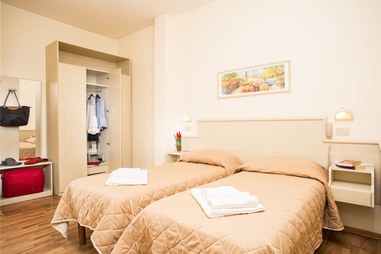 Bedroom 2, Hotel Club Misano, Rimini