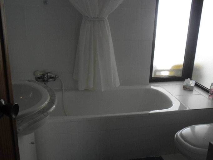Bathroom, Albufeira Ocean Balcony 24, Albufeira
