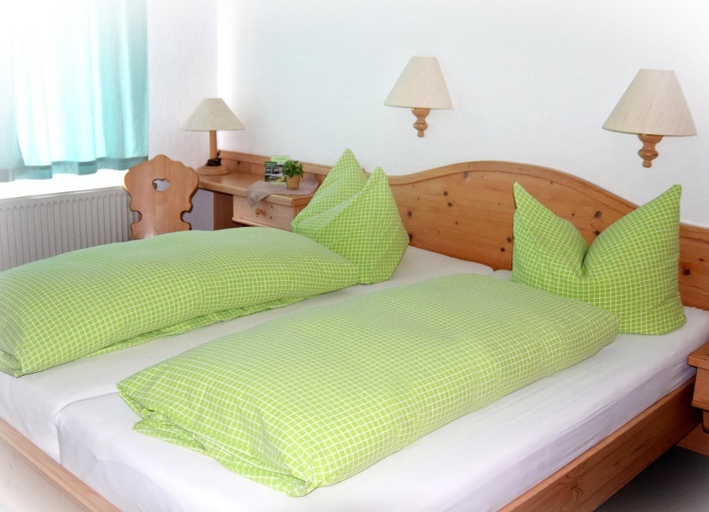Bedroom 4, Landhotel Stadt Nuernberg, Mansfeld-Südharz