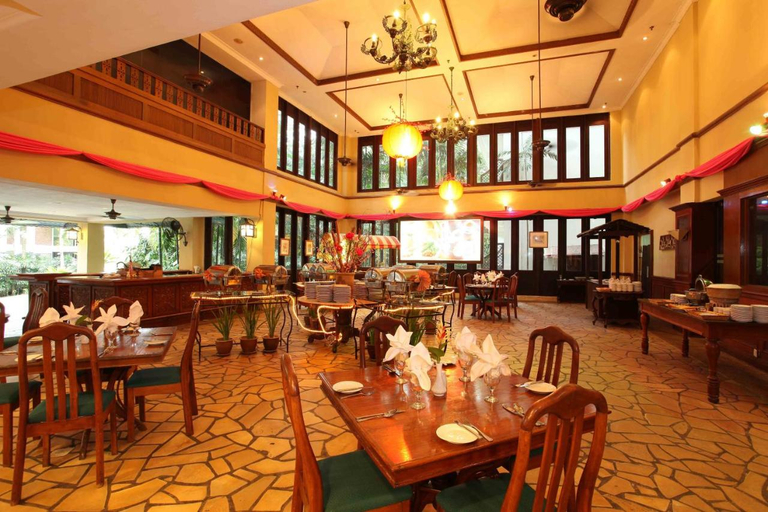 Food & Drinks 3, Mines Beach Resort Hotel, Seri Kembangan