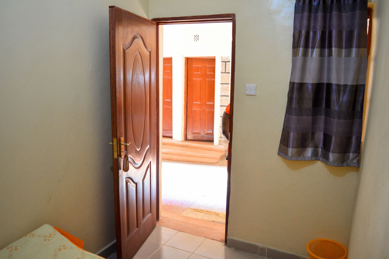 Others 3, Saboti Hotel, Naivasha