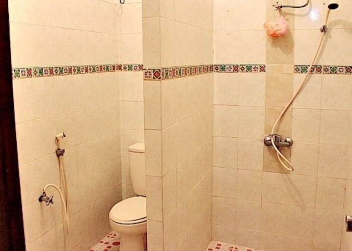 Bathroom, De Goti Dago Pakar, Bandung