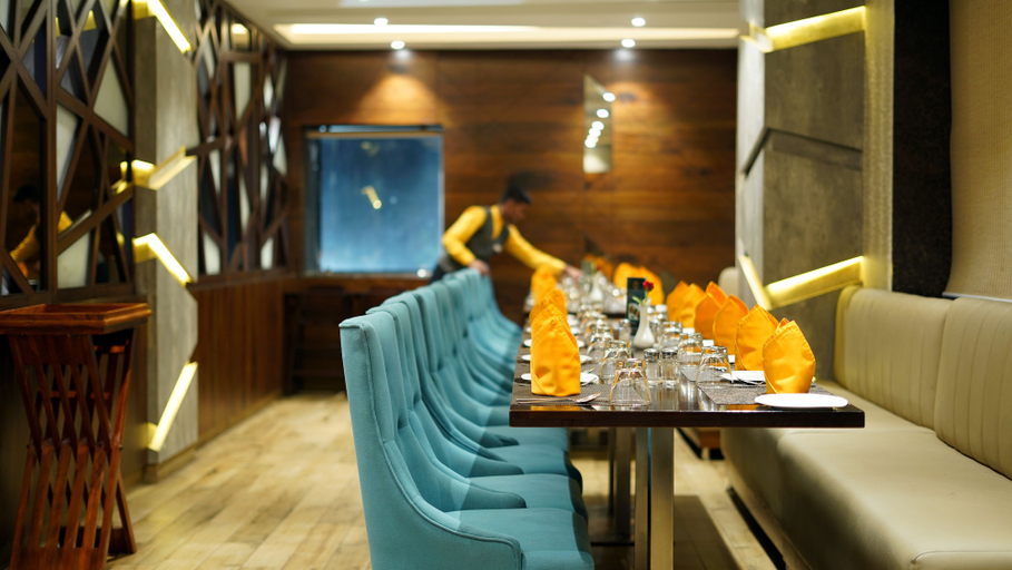 Food & Drinks 4, Hotel Saffron Crest, Jalpaiguri
