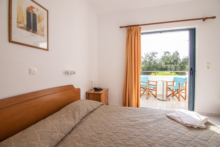 Bedroom 4, Angelika Aparthotel, Crete