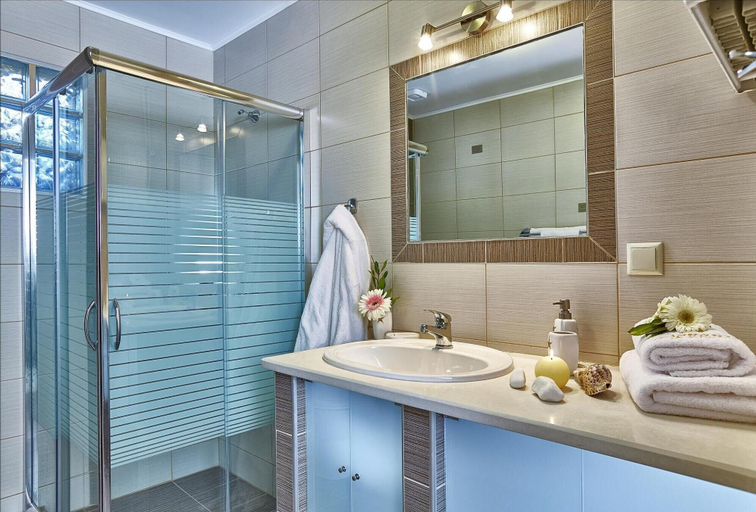Bathroom, Cozy Pool Front Apartment With sea View Elia RU, Crete