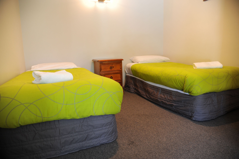 Bedroom 3, Blenheim Bridges Holiday Park, Marlborough