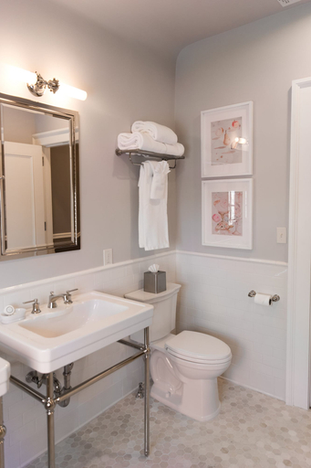 Bathroom 3, Harwelden Mansion, Tulsa
