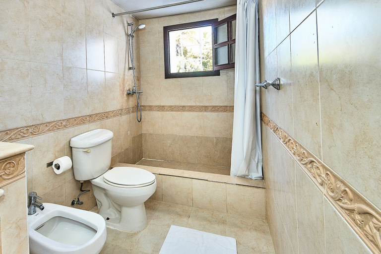 Bathroom 5, Flor Del Mar Condo, Salvaleon de Higuey