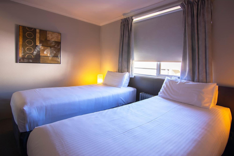 Bedroom 4, Rydges Horizons Snowy Mountains, Snowy River