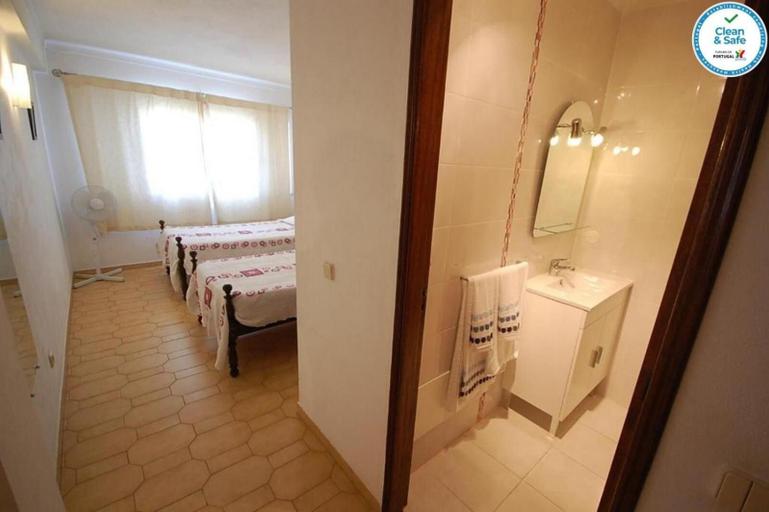 Bedroom 3, Solar dos Vilarinhos, Albufeira