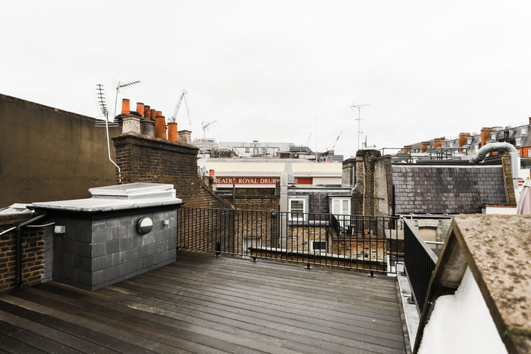 Others 4, Covent Garden by Excel Apartments, London
