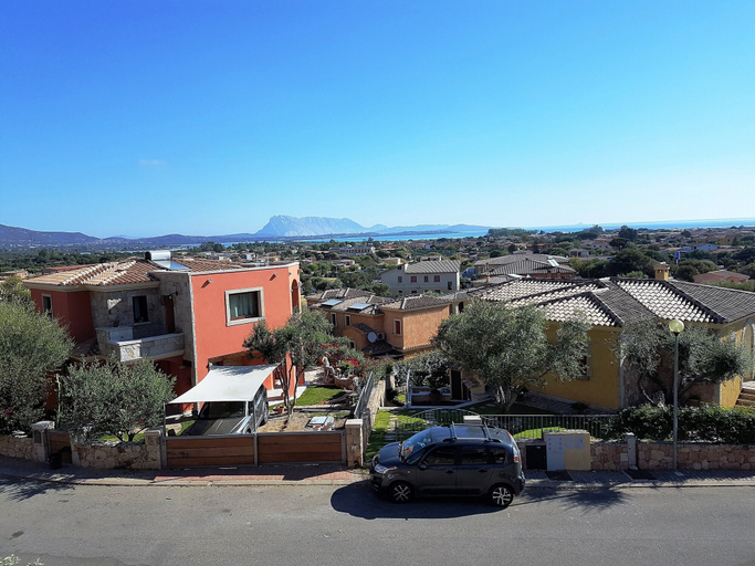 Exterior & Views 2, Citai Apartment, Nuoro