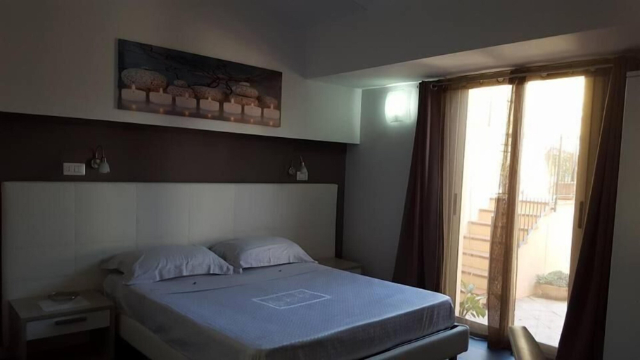 Bedroom 2, B&B Villa Letizia Inn, Palermo