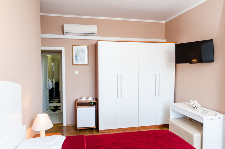 Bedroom 2, Rooms Lydia - Adults Only, Dubrovnik