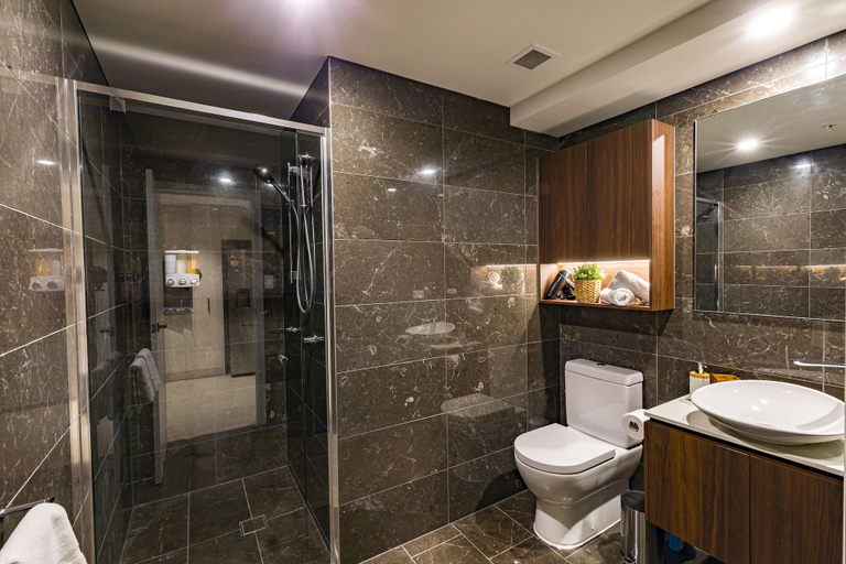 Bathroom 3, Hamptons Retreat on Level 77 Skytower, Brisbane