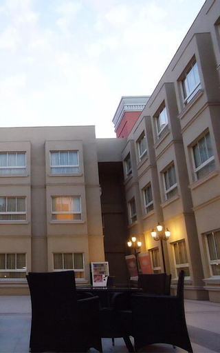 Exterior & Views 2, The Treasure Land Resort Hotel, Kinmen